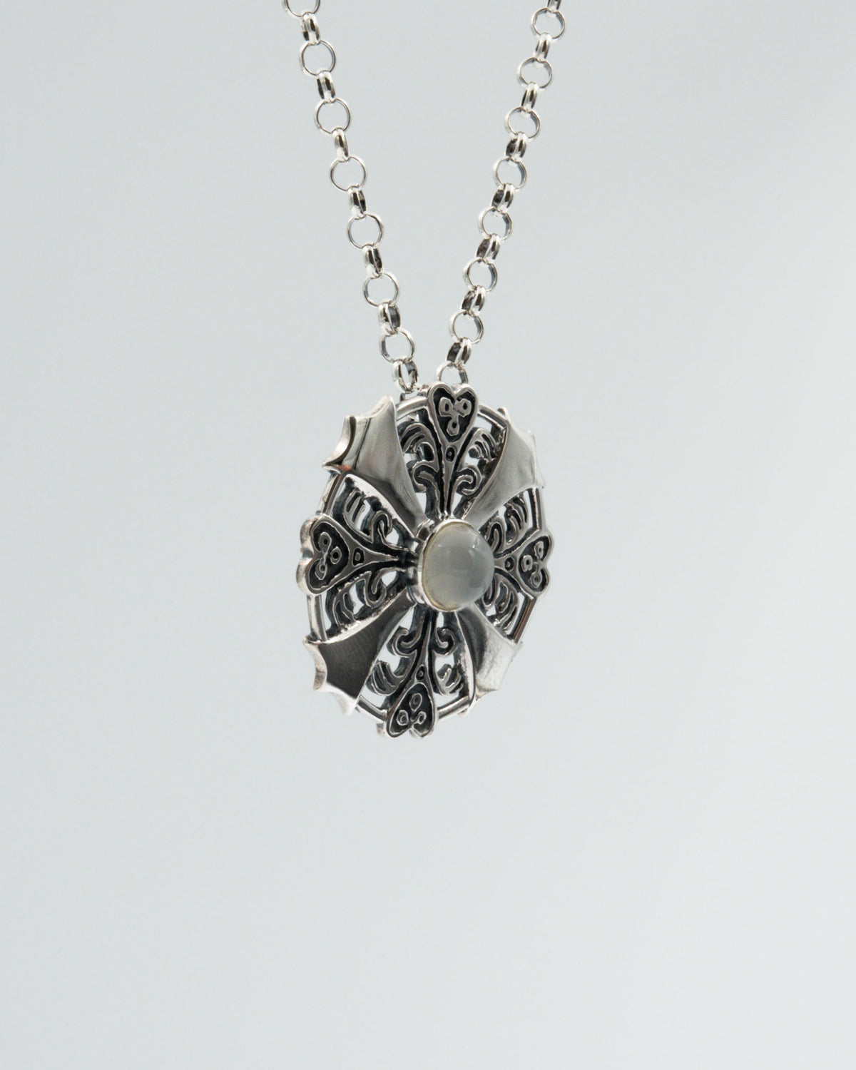 Kept Kuukivi koru pendant 70 cm silver moonstone
