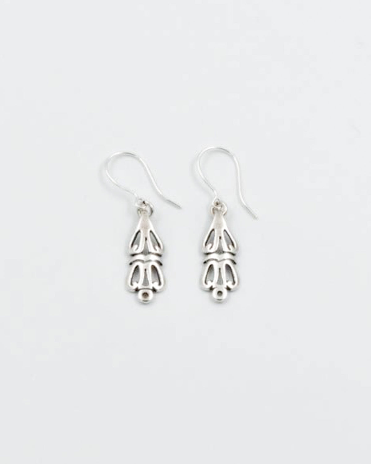 Kept Aurinkoleijona earrings silver