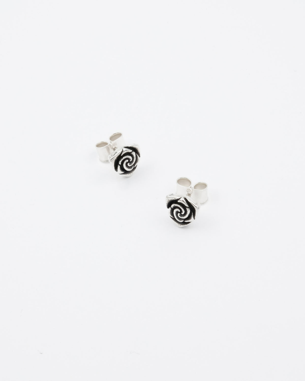 Kept Rose earrings in silver