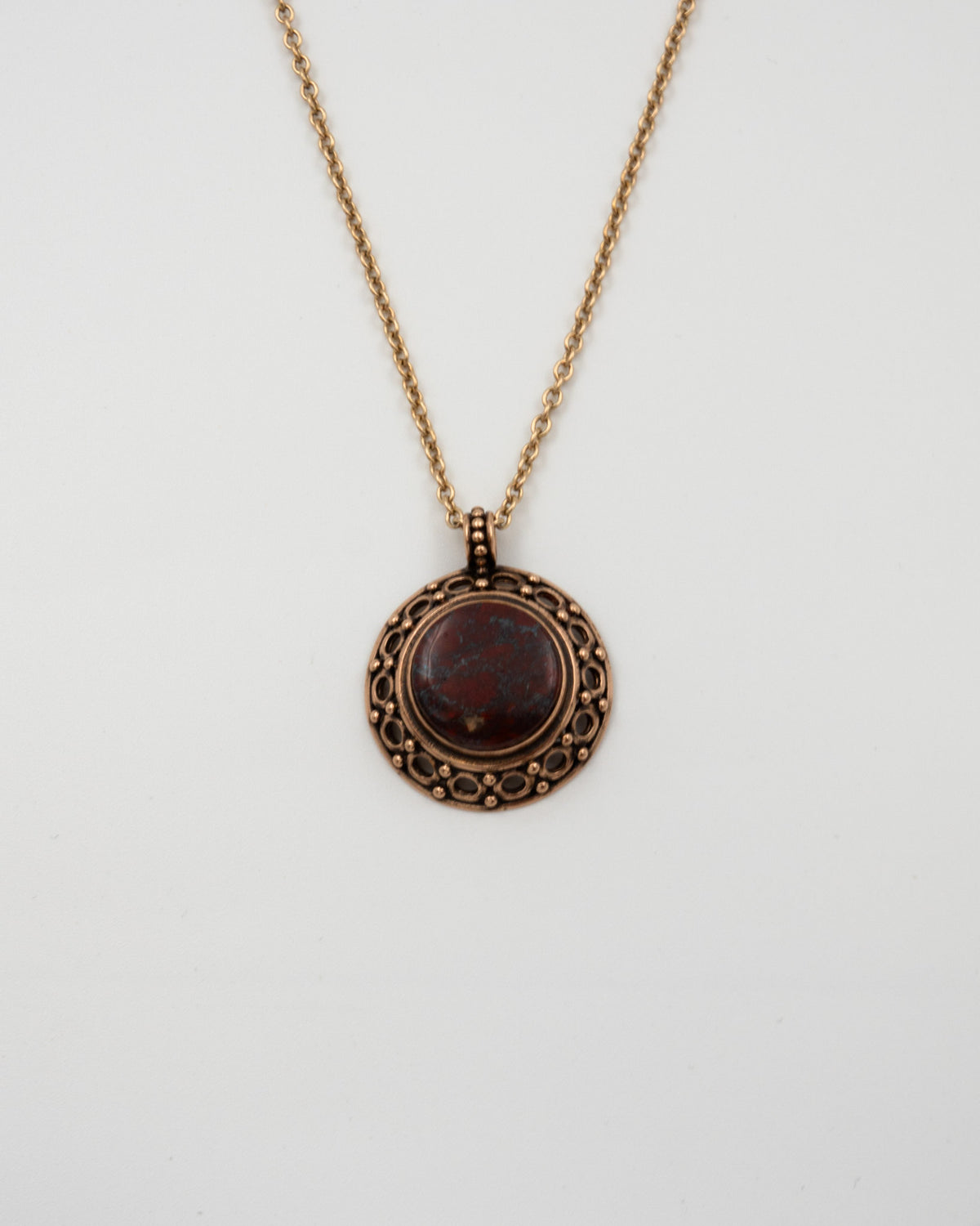 Held stone pendant 60 cm bronze jasper