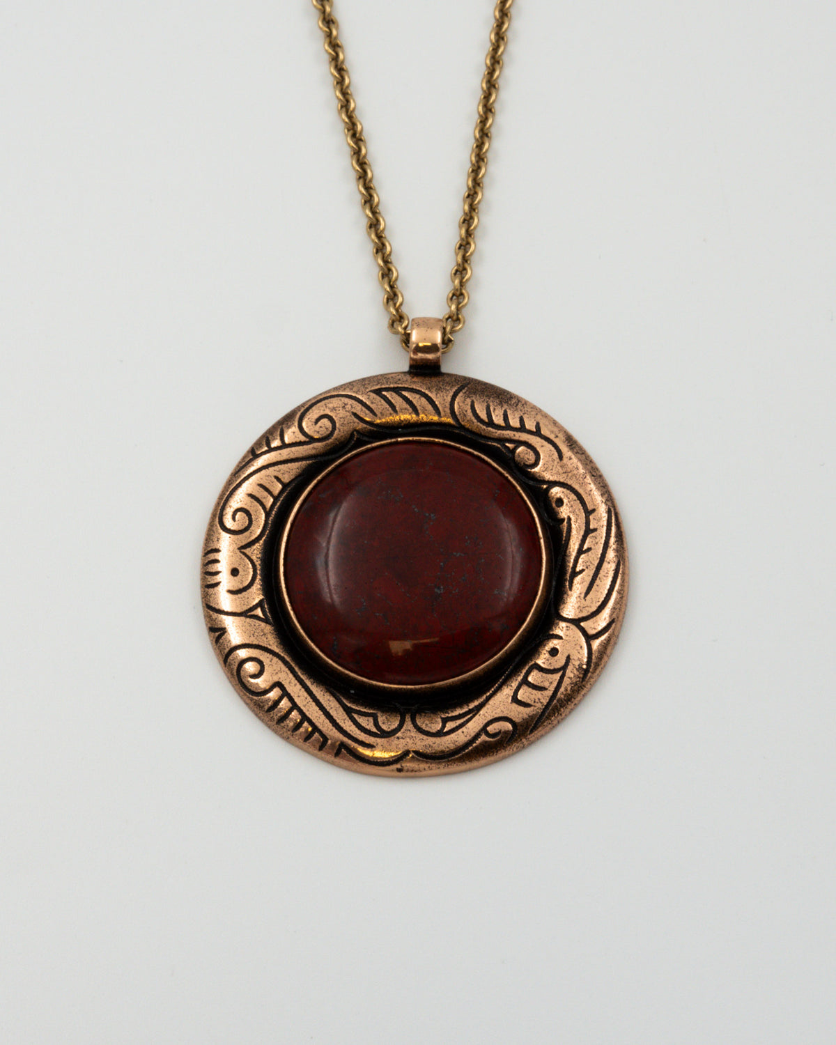 Held 1616 stone pendant 70 cm bronze jasper