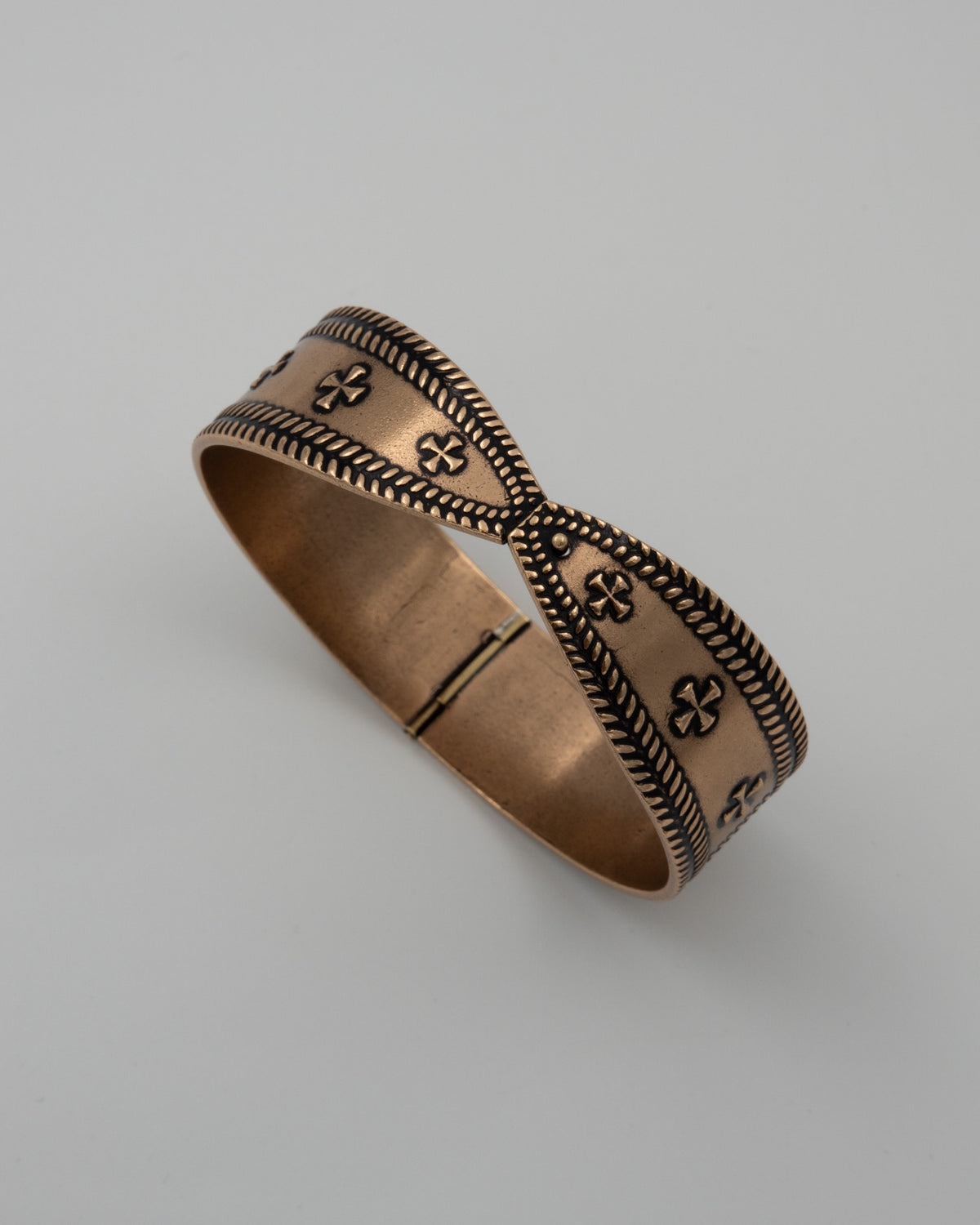 Kept Mary's bracelet bronze
