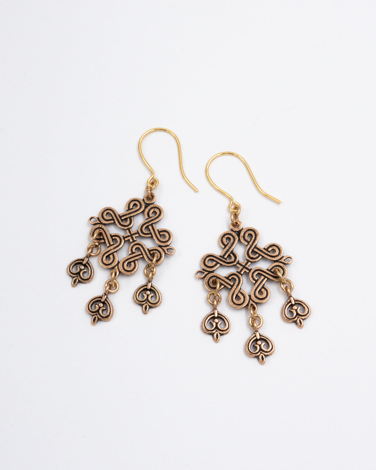 Kept Karelian ribbon braid earrings hook bronze