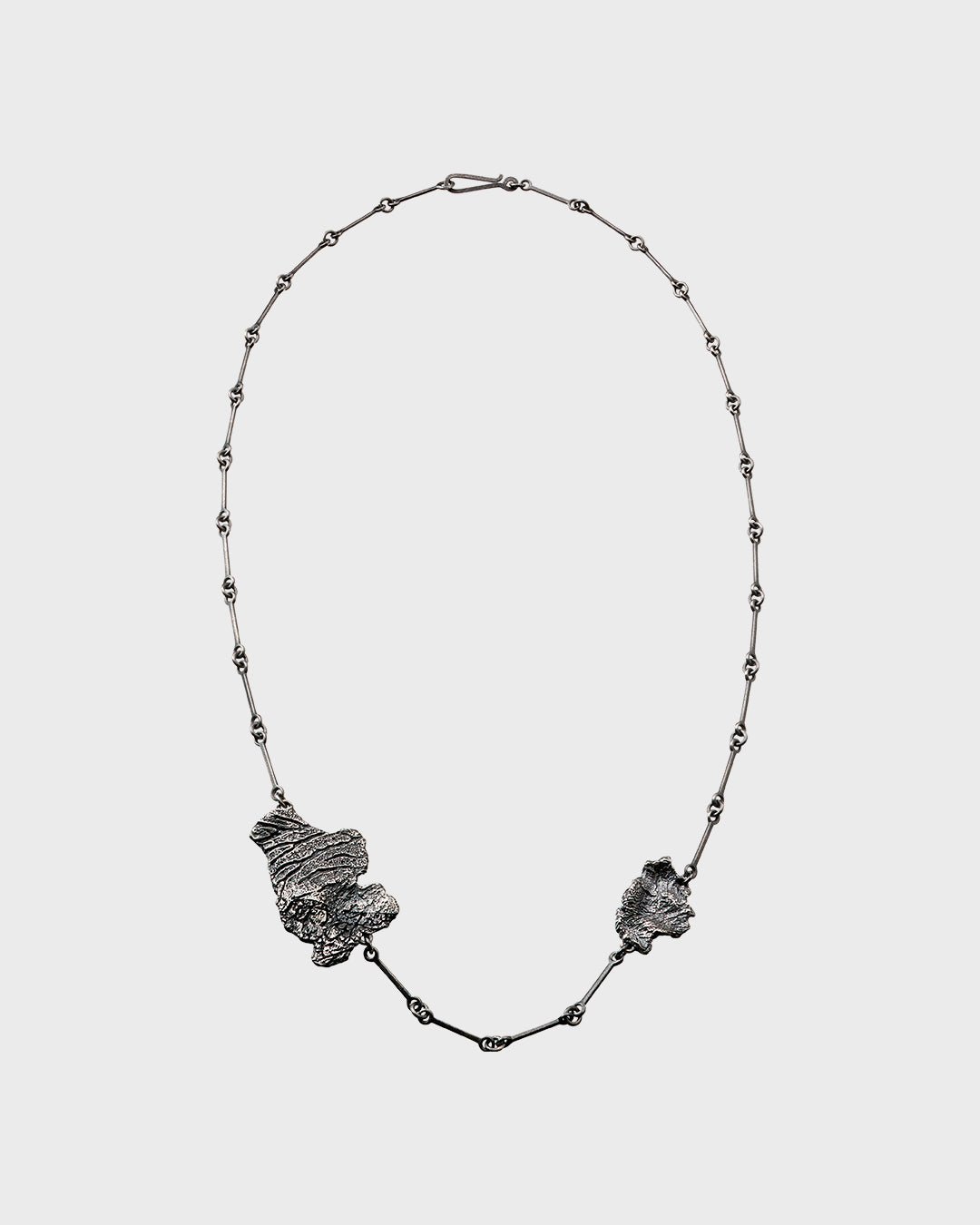 The Kuu Collection -kaulakoru