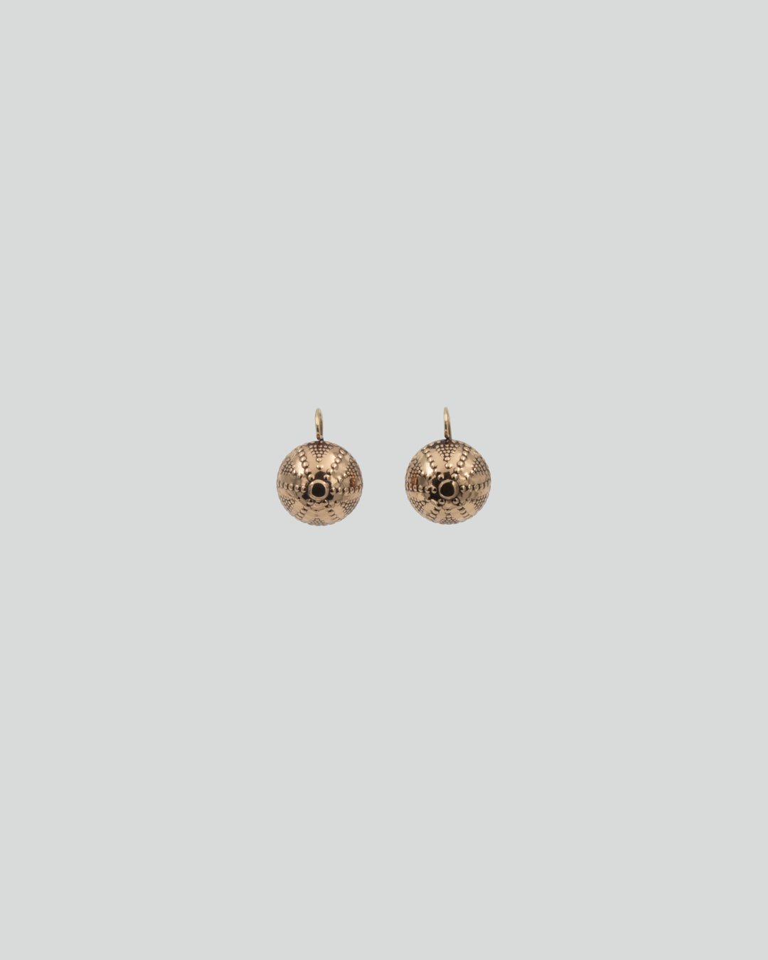 Held Haliko filigree ball earrings bronze hook short