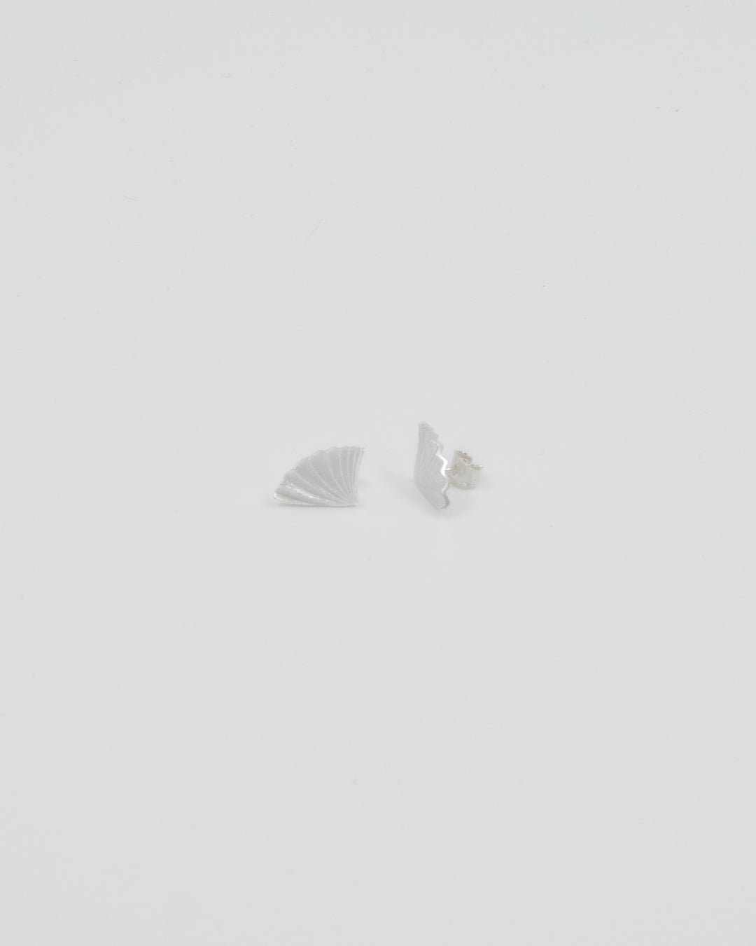 Kept Plisé stud earrings silver