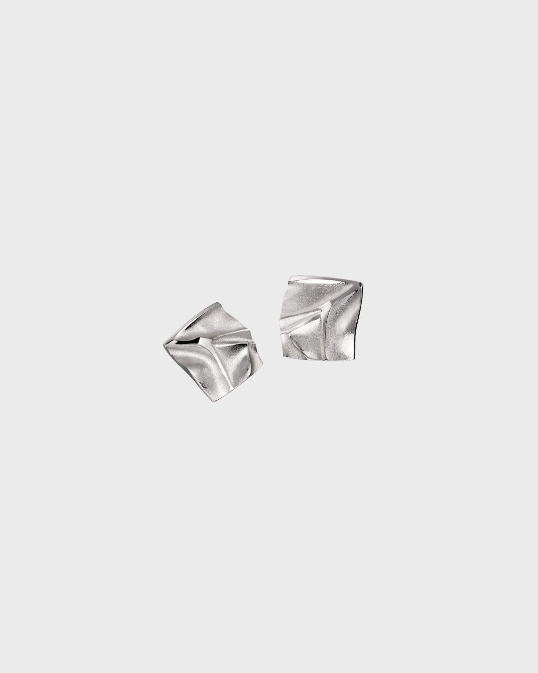Gelo single earring silver left