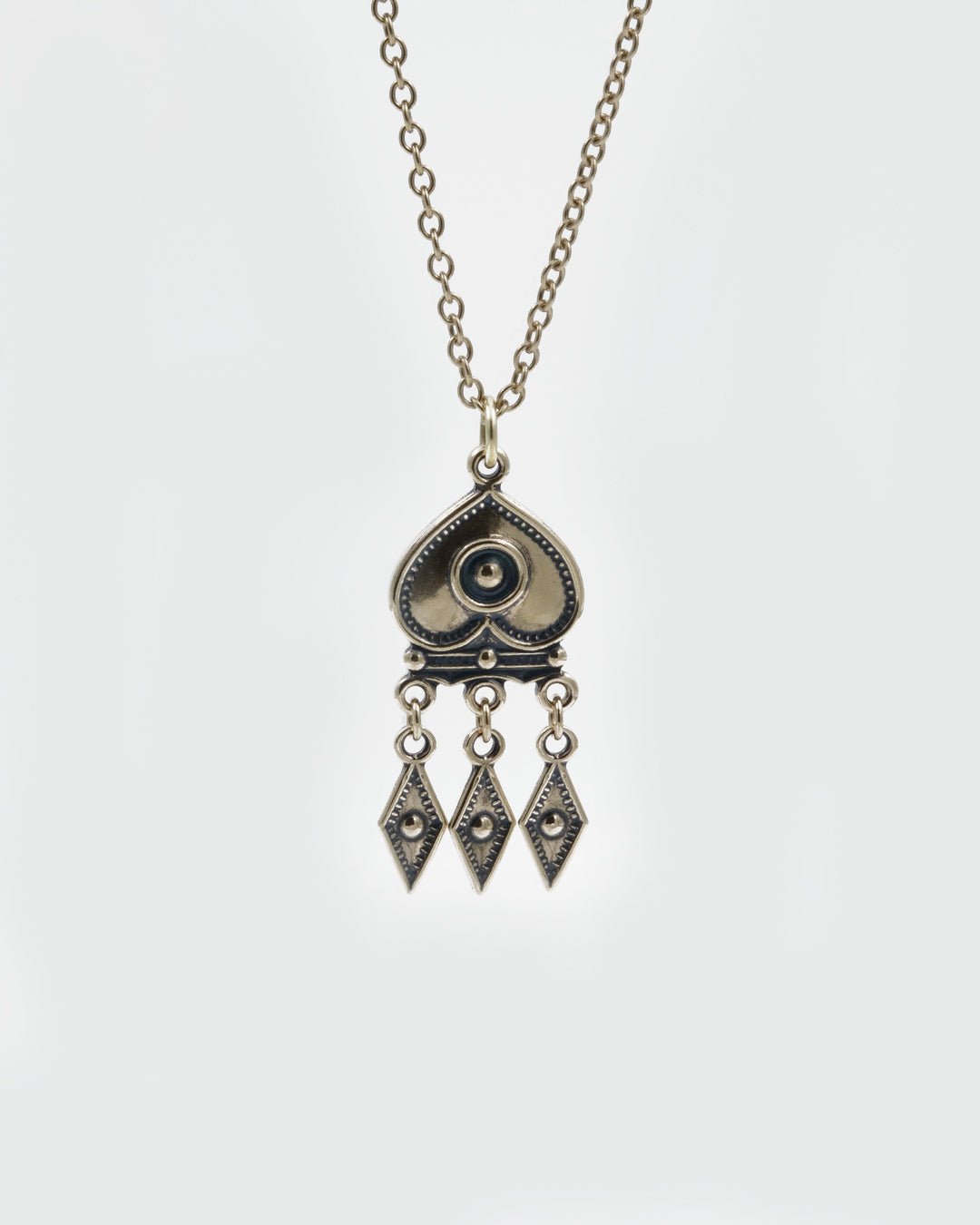 Herttalehti pendant bronze