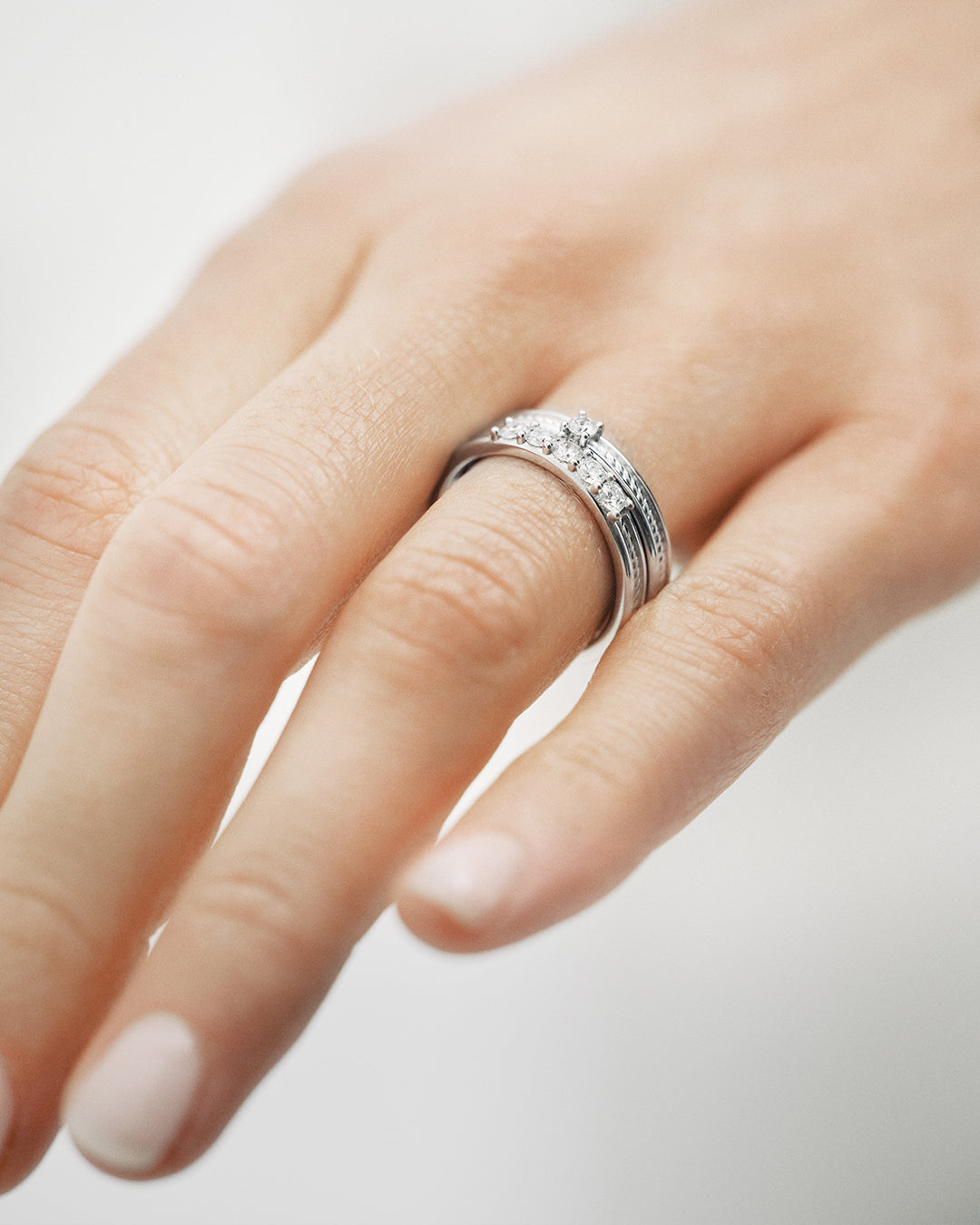 Ikiaikainen-sormus 1x0,06ct valkokulta