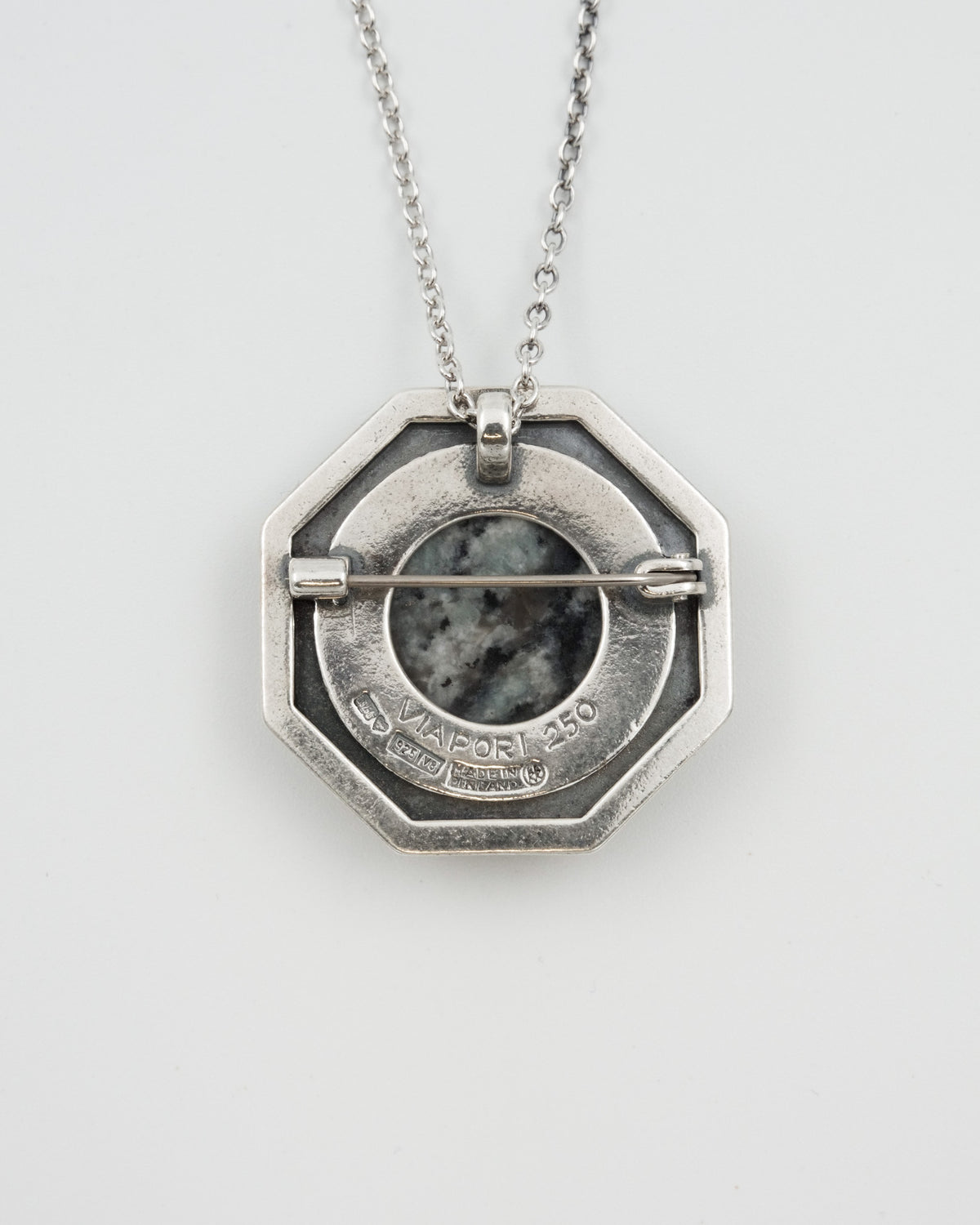 Kept Viapori 250 years buckle pendant silver green granite