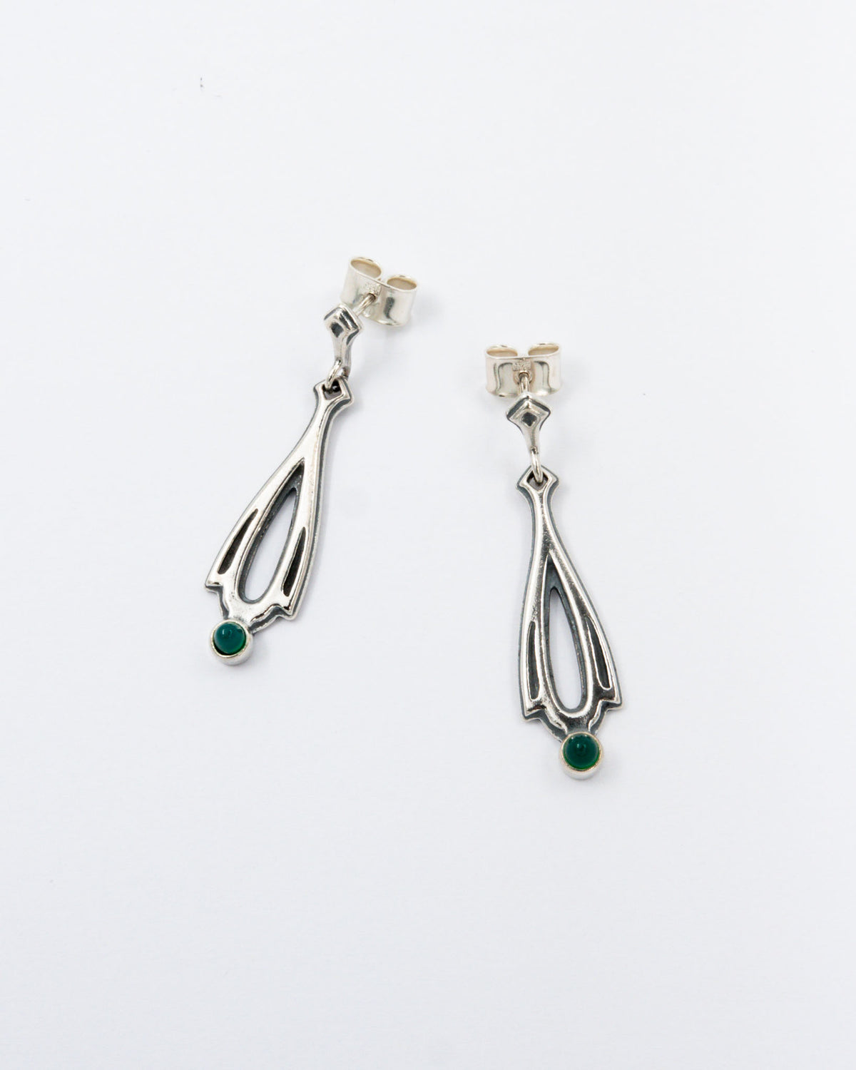 Pidetty Illusioni earrings pin silver agate