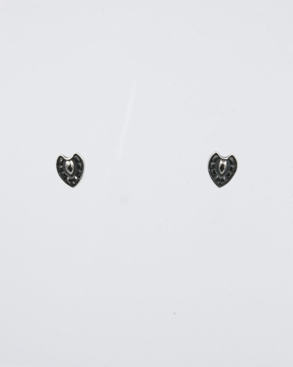 Kept Helinä stud earrings silver