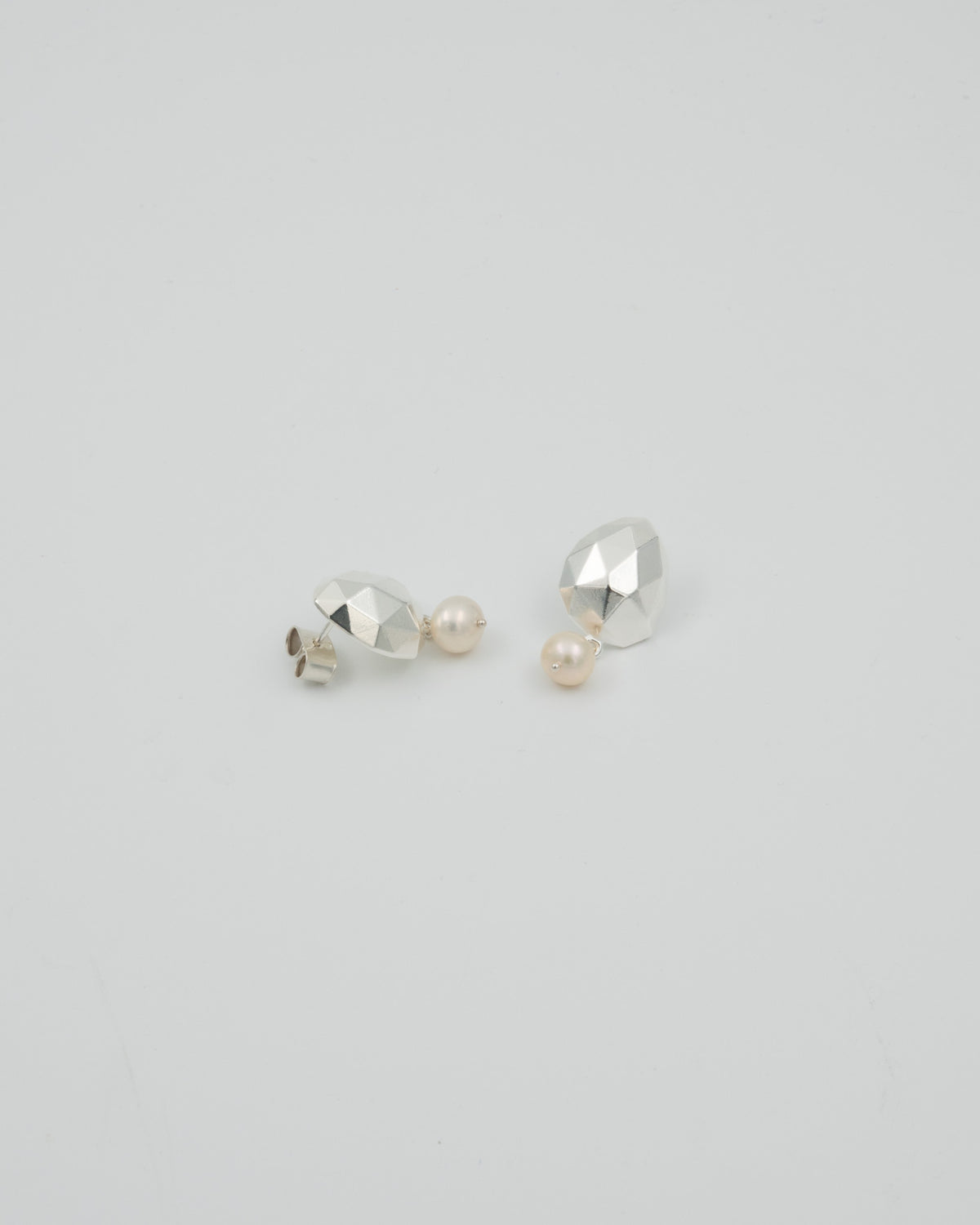 Kept Maman Aurore earrings silver pearl