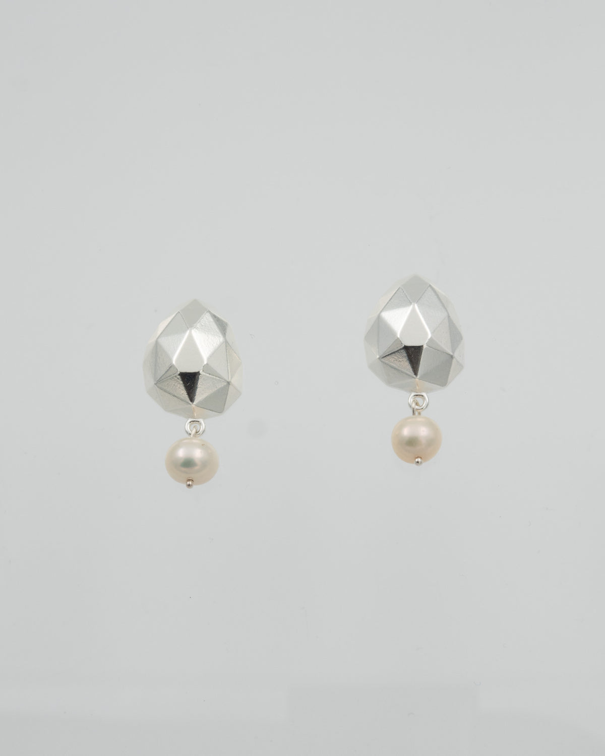 Kept Maman Aurore earrings silver pearl