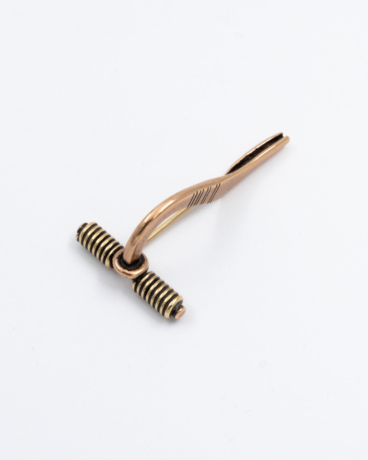 Held safety pin ancestor brooch bronze
