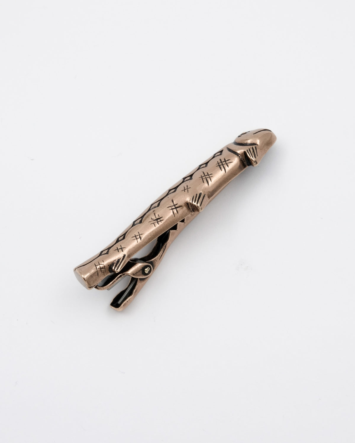 Kept Suomuhauki tie pin bronze