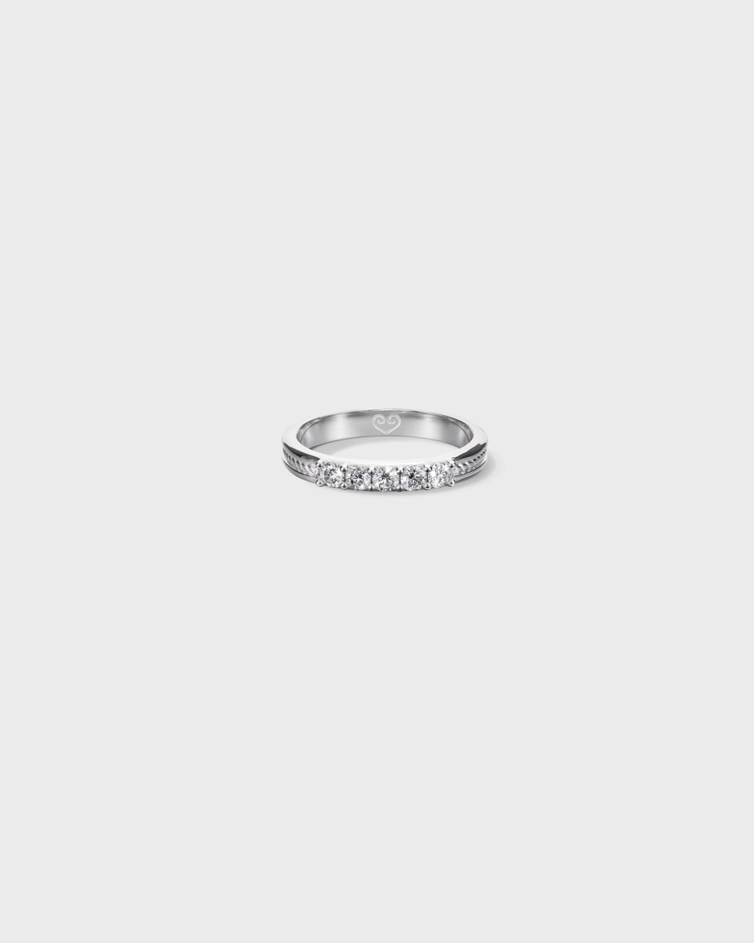 Ikiaikainen-sormus 5x0,06ct valkokulta